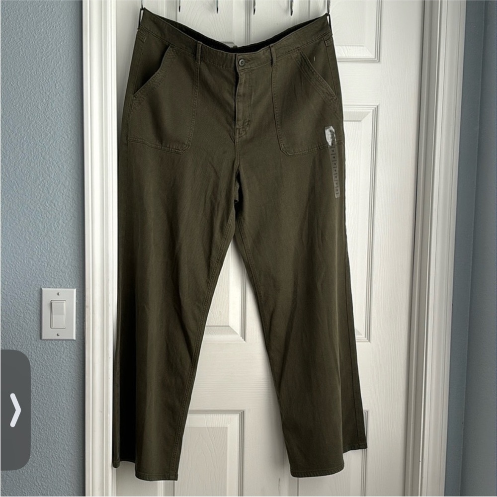 American Eagle olive green wide leg stretch denim size 18